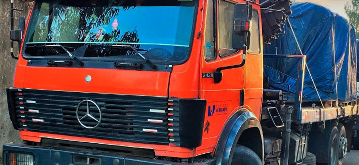 MERCEDES BENZ 2429 - GRÚA HIAB 200 C3